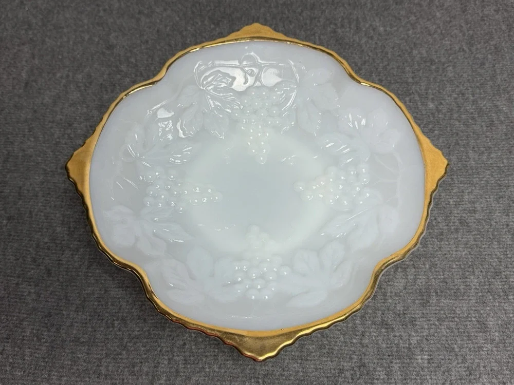 Anchor Hocking White Milk Glass Dish Bowl Embossed Grapes w/Gold Trim - See Chip